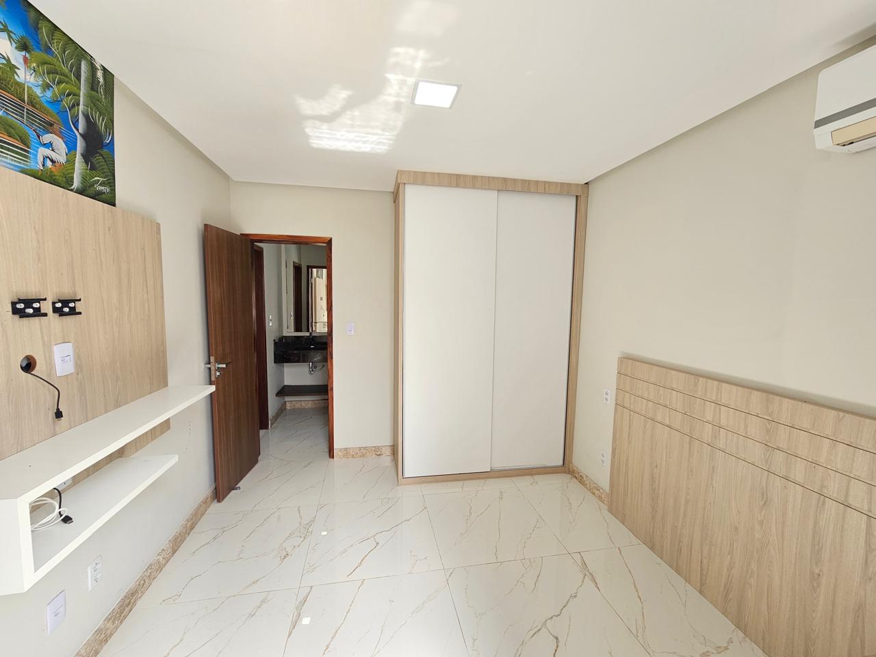 Quarto 4 — segundo ângulo